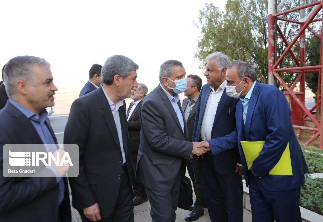 معاون اجرایی رئیس جمهور وارد استان فارس شد معاون اجرایی رئیس جمهور وارد استان فارس شد