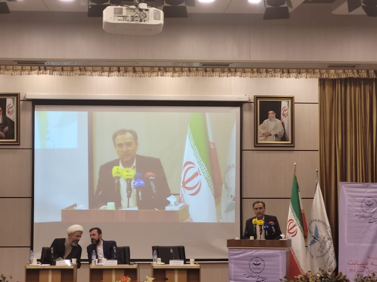 برخی مسئولان خوی مردمی را رها کردند / مردمی بودن و صیانت از حقوق مردم با یکدیگر عجین است