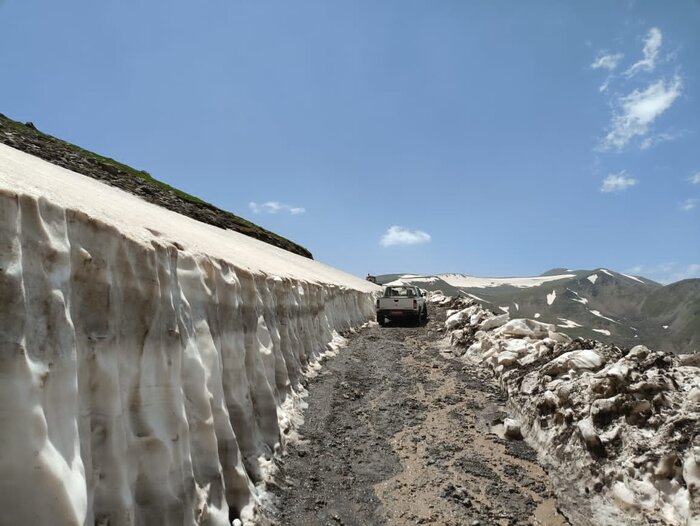 ۵۰ نقطه برفگیر جادههای عشایری مشگینشهر برفروبی شد
