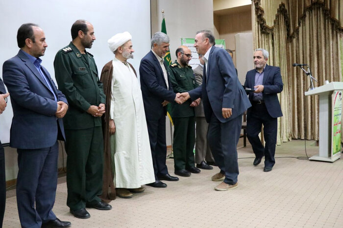 ۵۵ نفر از بهرهبرداران و کشاورزان نمونه استان اردبیل تجلیل شدند