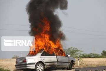 ۲سرنشین خودروی حامل سوخت قاچاق در سیریک در آتش سوختند