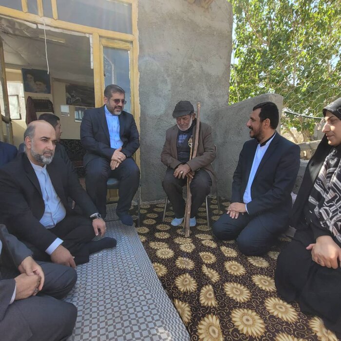 همیشه حاج آقا رئیسی را دعا میکنم 2