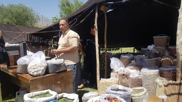 جشنواره گلمحمدی لالهزار در ایستگاه ۱۴/ استاندار: گردشگری کرمان مغفول مانده است