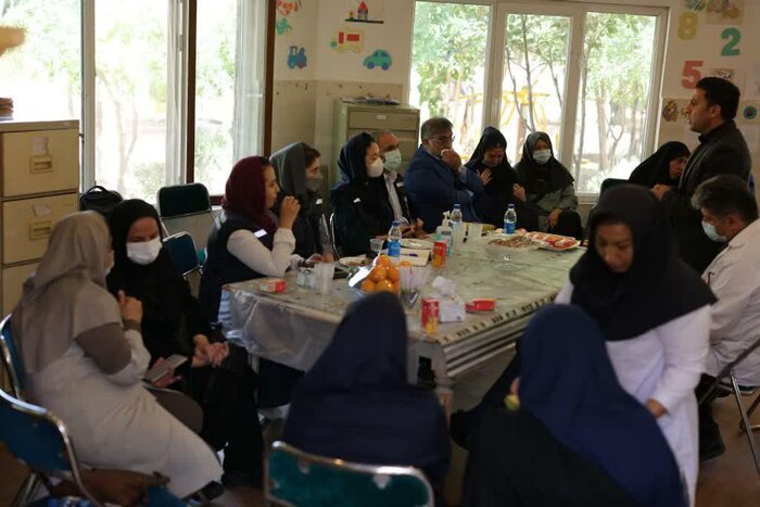 نمایندگان صندوق جمعیت ملل متحد از مرکز نگهداری معلولین پاکدشت بازدید کردند