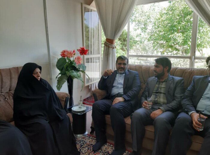 تقویت زیرساختها، بسط عدالت فرهنگی و تکریم هنرمندان دستاورد سفر به اصفهان