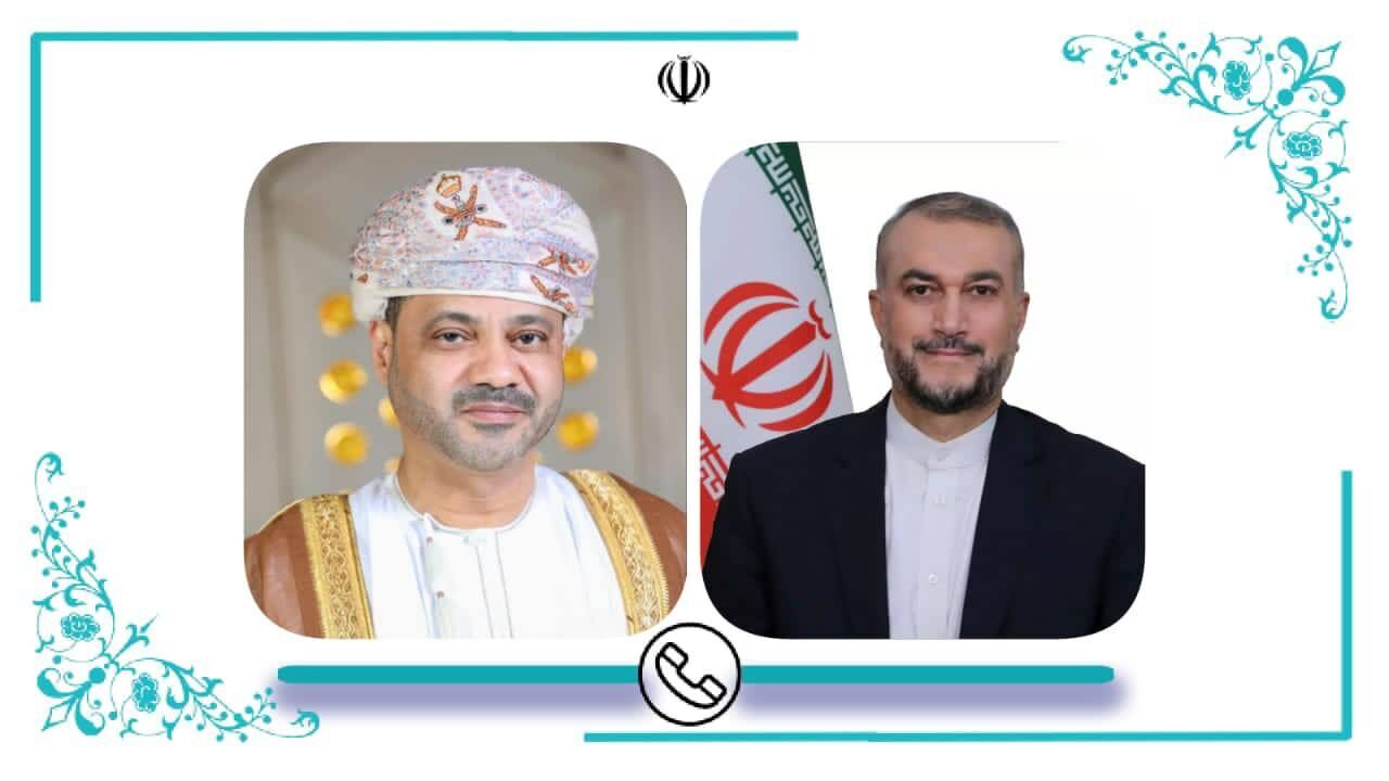 Iran, Oman FMs discuss bilateral ties on phone