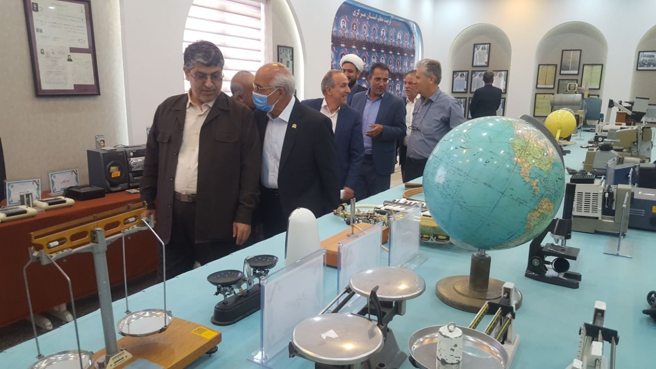 نقش دانشگاه فرهنگیان در پرورش نسلی فهیم و متعهد کلیدی است نقش دانشگاه فرهنگیان در پرورش نسلی فهیم و متعهد کلیدی است