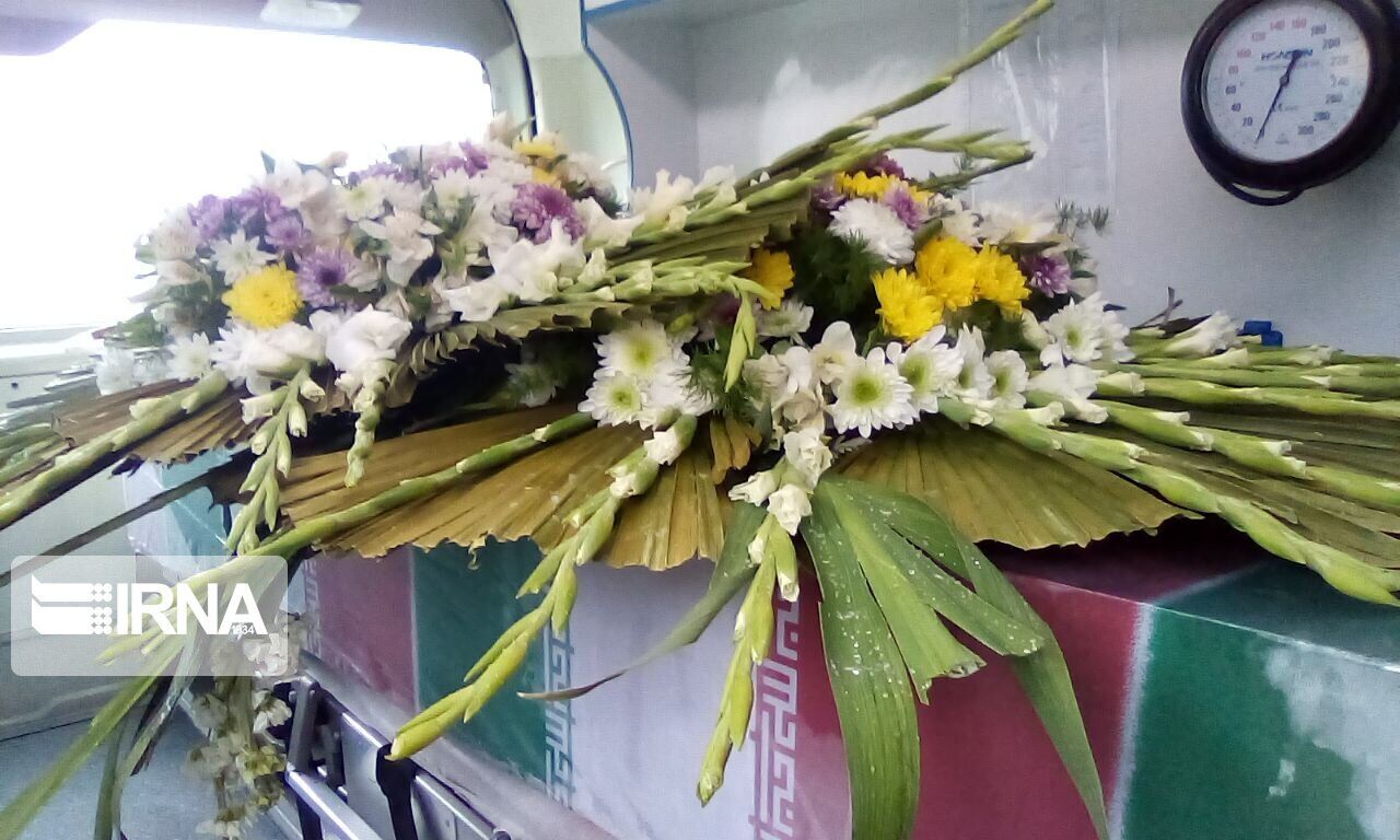 پیکر پدر شهید «محبوبی فرد» در جهرم به خاک سپرده شد  پیکر پدر شهید «محبوبی فرد» در جهرم به خاک سپرده شد