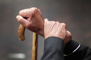 افزایش سن بازنشستگی درانگلیس ۱۰۰ هزار نفر را در آستانه فقر قرار داد
