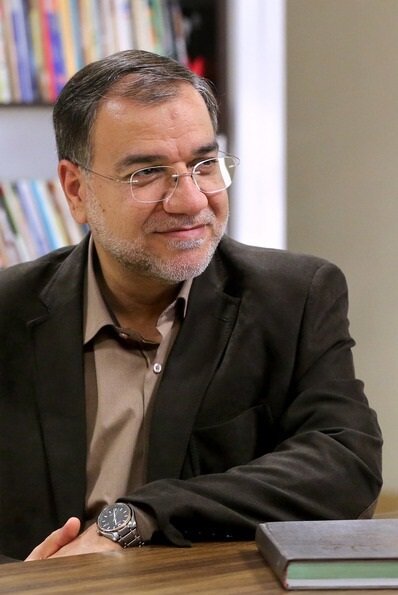 امید و اعتماد آسیب دیده با شروع فعالیت آقای رئیسی ترمیم شد/ لزوم پشتیبانی از اقدامات دولت در برابر تهاجم روانی دشمن