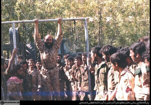 چمران خمینی؛ از لبنان تا دهلاویه/ روایت رهبر انقلاب از مجاهدی که در همه جا یک خط را تعقیب میکرد