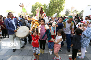 Iran : ouverture du 27e Festival international de théâtre pour enfants et adolescents