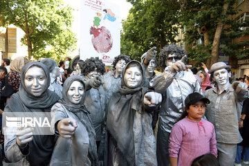 Iran : ouverture du 27e Festival international de théâtre pour enfants et adolescents