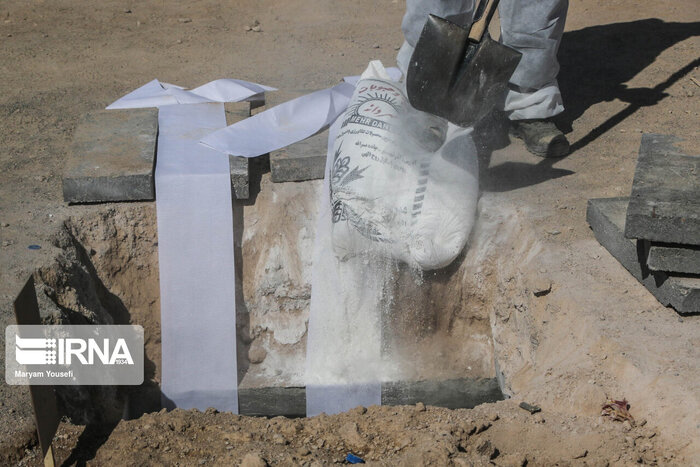 مرگهای کرونایی و داغهایی سنگین بر دل مردم/ کووید۱۹ هیچ خانوادهای را از مرگ خالی نگذاشت