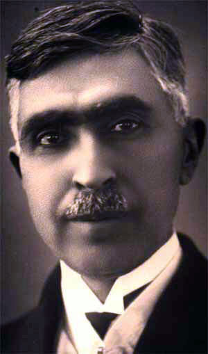 شاپو؛ کلاهی آغشته به خون