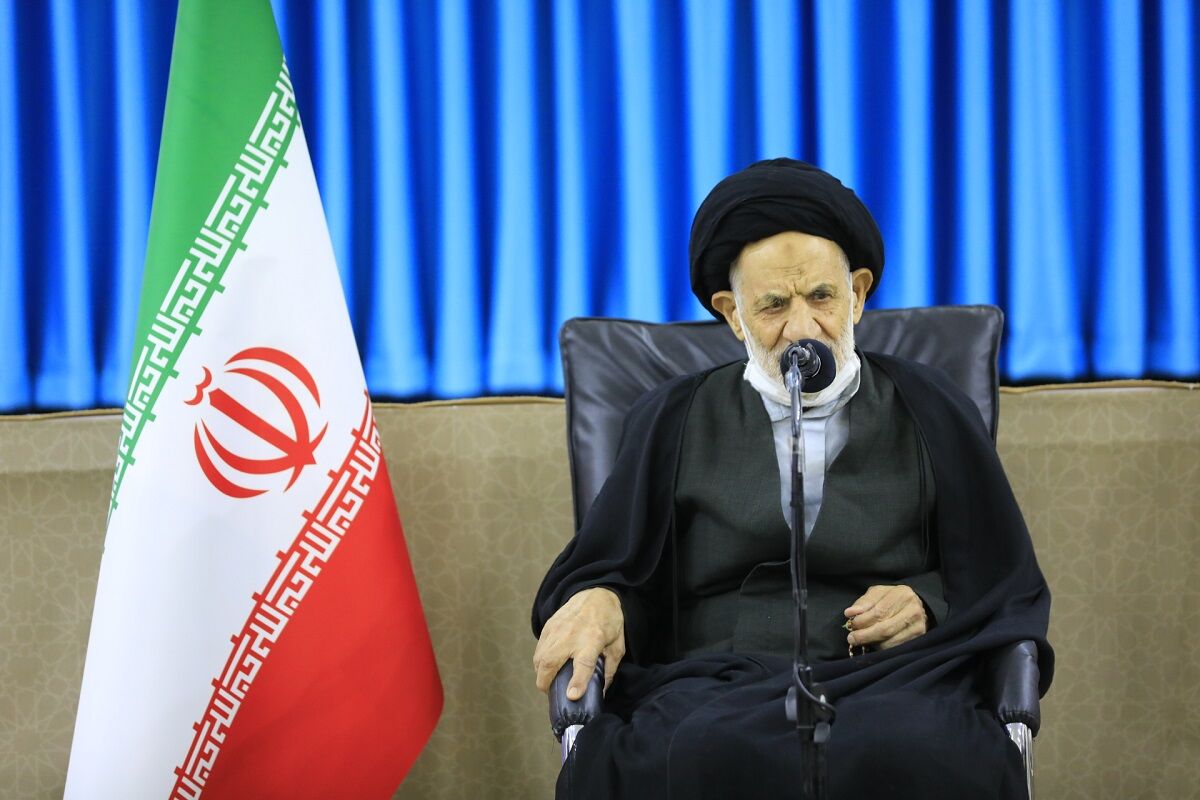 امام جمعه بیرجند: جنبه میدانی و وجدانی کار بهزیستی همسو است امام جمعه بیرجند: جنبه میدانی و وجدانی کار بهزیستی همسو است