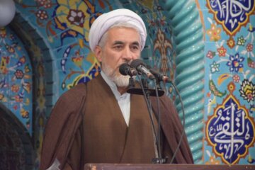 امام جمعه موقت شاهرود: جهان نیازمند گسترش شبکه ولایتی و وکالتی است