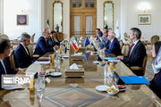 Borrell kündigt die Vereinbarung mit Iran zur Wiederaufnahme der Gespräche an