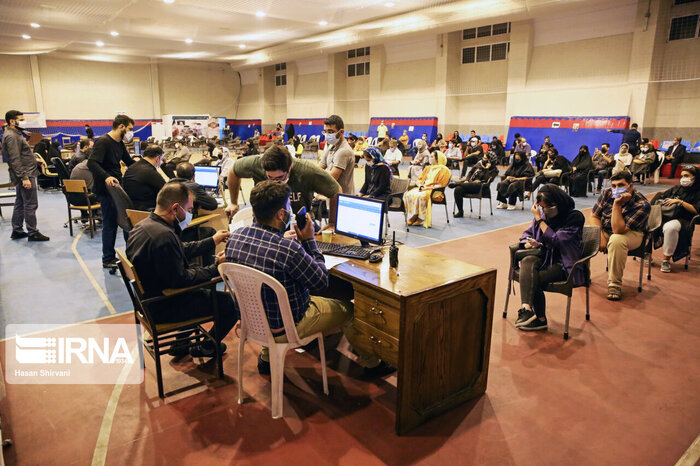 شری که از سر مردم دور شد/ از واکسیناسیون سراسری تا روزهای صفر مرگ کرونایی