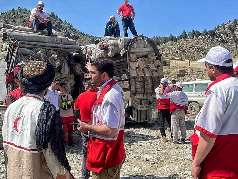 امدادرسانی ایران در مناطق زلزله‌زده افغانستان به روایت تصویر