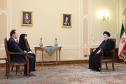 El presidente de Irán llama a la política de buena vecindad una prioridad del gobierno iraní