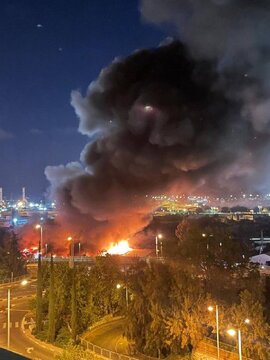 Un violent incendie se déclare dans un complexe logistique et industriel à Haïfa