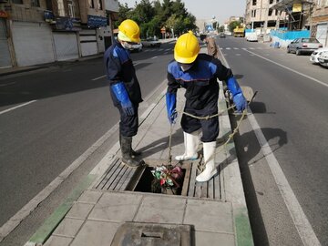 جمع آوری بیش از ۱۷۵ تُن زباله از کانال های اسلامشهر فقط در یک هفته