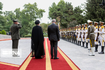 Iran president officially welcomes Iraqi PM