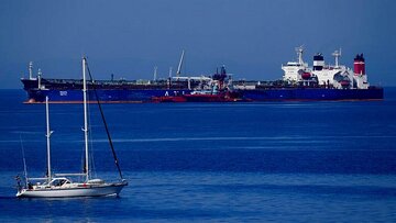 یورونیوز: یونان کشتی روسی حامل نفت ایران را آزاد کرد