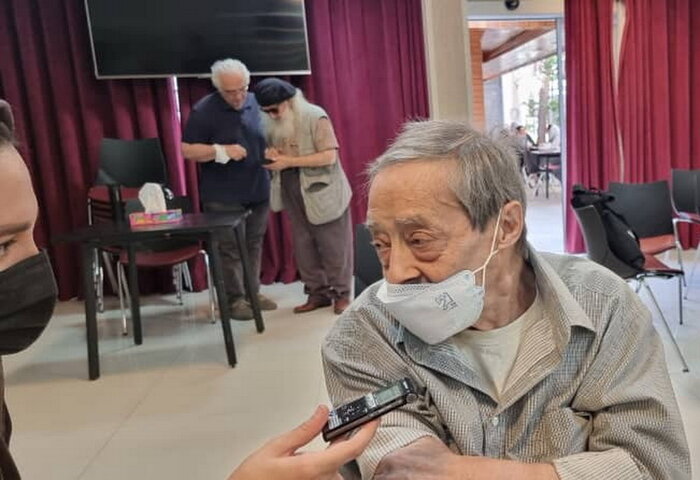 استقبال پیشکسوتان هنرمند از دوز چهارم واکسن کرونا/ اسلامی: بهزودی سفر هنرمندان از سرگرفته میشود