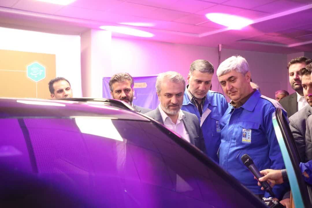 Major Iranian automaker unveils its first crossover car