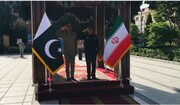 پاکستان کے چیف آف اسٹاف سے ایرانی مسلح افواج کے سربراہ سے ملاقات