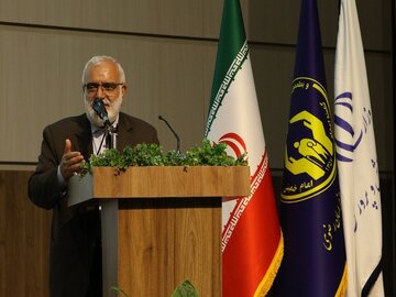 رییس کمیته امداد امام خمینی(ره):۷۵۰ هزار مددجوی این کمیته دانش‌آموز هستند