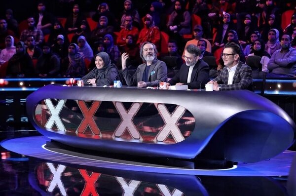 پشت صحنه «عصر جدید» چه خبر است؟ از کلکلهای علیخانی با شرکتکنندگان تا پیکنیک خانوادگی در استادیوم