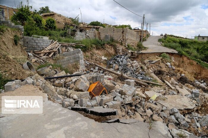 معدنکاوی و کابوس رانش زمین در مرزنآباد چالوس