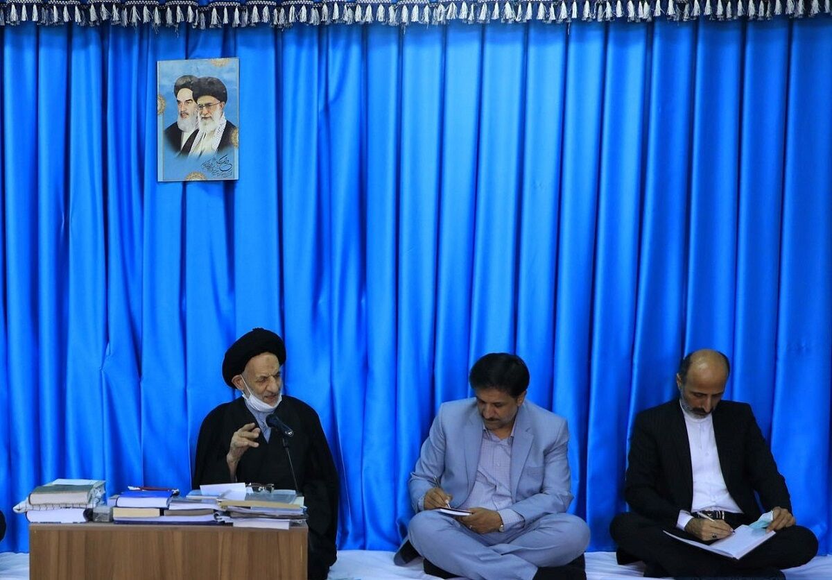 امام جمعه بیرجند: نظارت برای حفظ بیتالمال و مسوولان است امام جمعه بیرجند: نظارت برای حفظ بیتالمال و مسوولان است