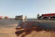 جاده  اصفهان به  شهرکرد در پی واژگونی تانکر حامل سوخت مسدود شد