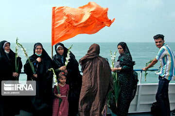 Flower-laying ceremony of martyrdom site of Iran flight passengers in Persian Gulf