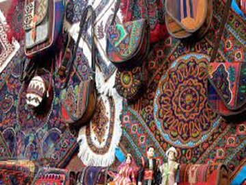 بازارچه و خانه خلاق صنایع‌دستی در راین راه‌اندازی می‌شود