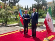Amir Abdollahian trifft sich mit dem Außenminister Aserbaidschans