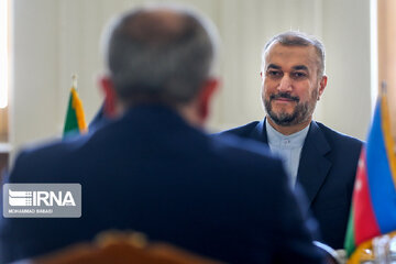 Azeri Minister of Foreign Affairs meets with Amirabdollahian in Tehran