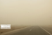 گرد و غبار دید افقی را در جاده های طبس کاهش داد