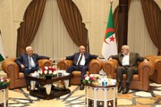 اسپوتنیک: نشست رهبران فتح و حماس ماه آینده در الجزایر برگزار می‌شود