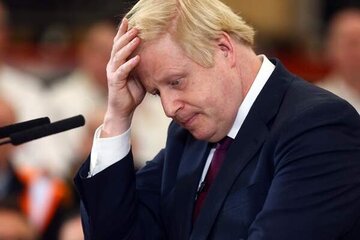 : Crise au Royaume-Uni: Boris Johnson annonce sa démission