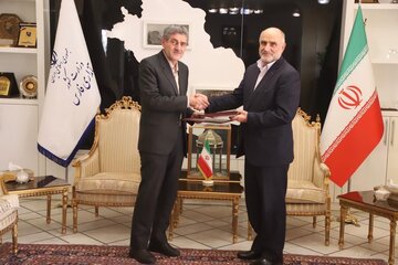 استانداران بوشهر و فارس تفاهم‌نامه همکاری امضا کردند
