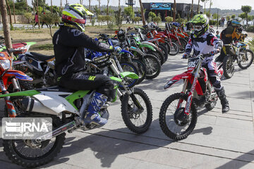 Course de motos Super Enduro à Téhéran