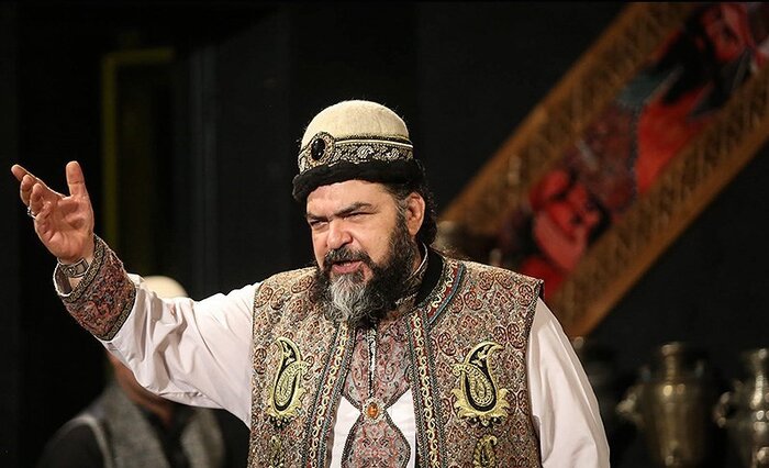 پژوهشگر نمایشهای آیینی: نقالان از اجرای داستانهای تکراری بی سند پرهیز کنید