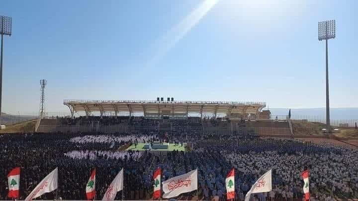 تجمعات ضخمة في مدينة بعلبك بلبنان تنشد "سلام يا مهدي" تجمعات ضخمة في مدينة بعلبك بلبنان تنشد "سلام يا مهدي"