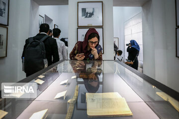 Visite d'étudiants étrangers dans les lieux touristiques de Qazvin