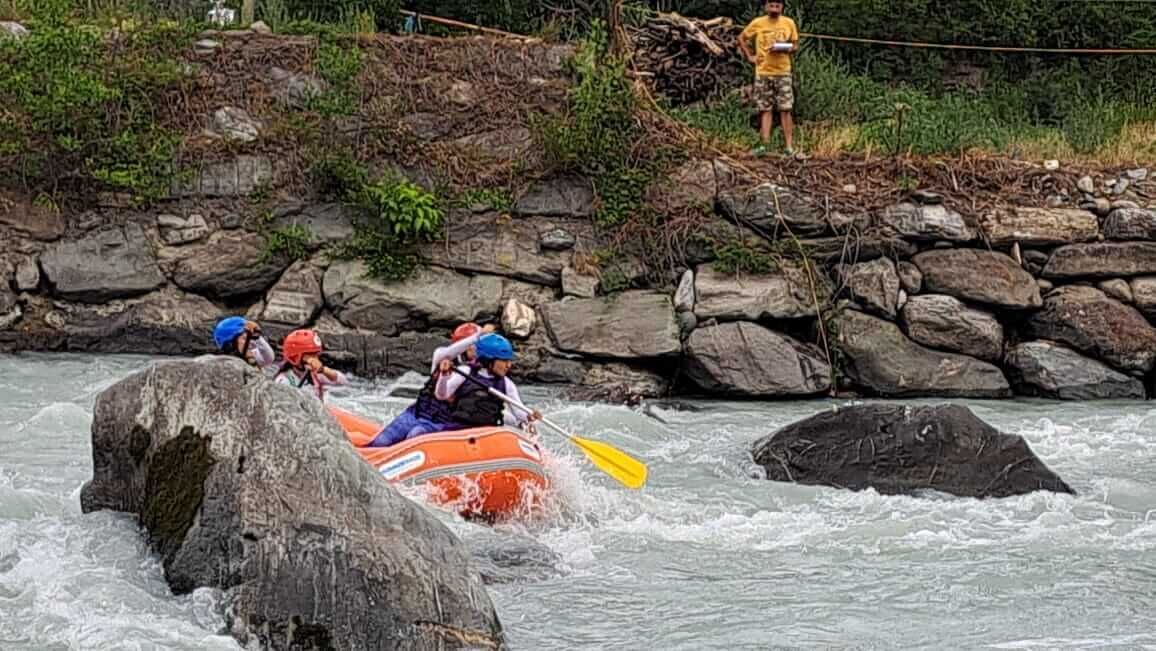 Iranian women gain slalom gold medal of European Rafting Cup